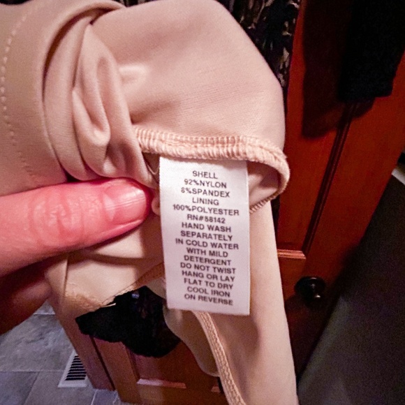 Stunning faux wrap black lace dress - Picture 7 of 8